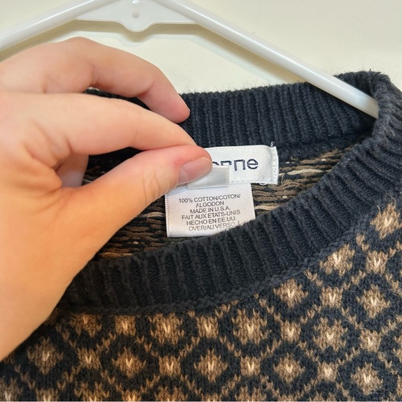 Claiborne Vintage Heavy Knit Patterned Sweater - Picture 3 of 5